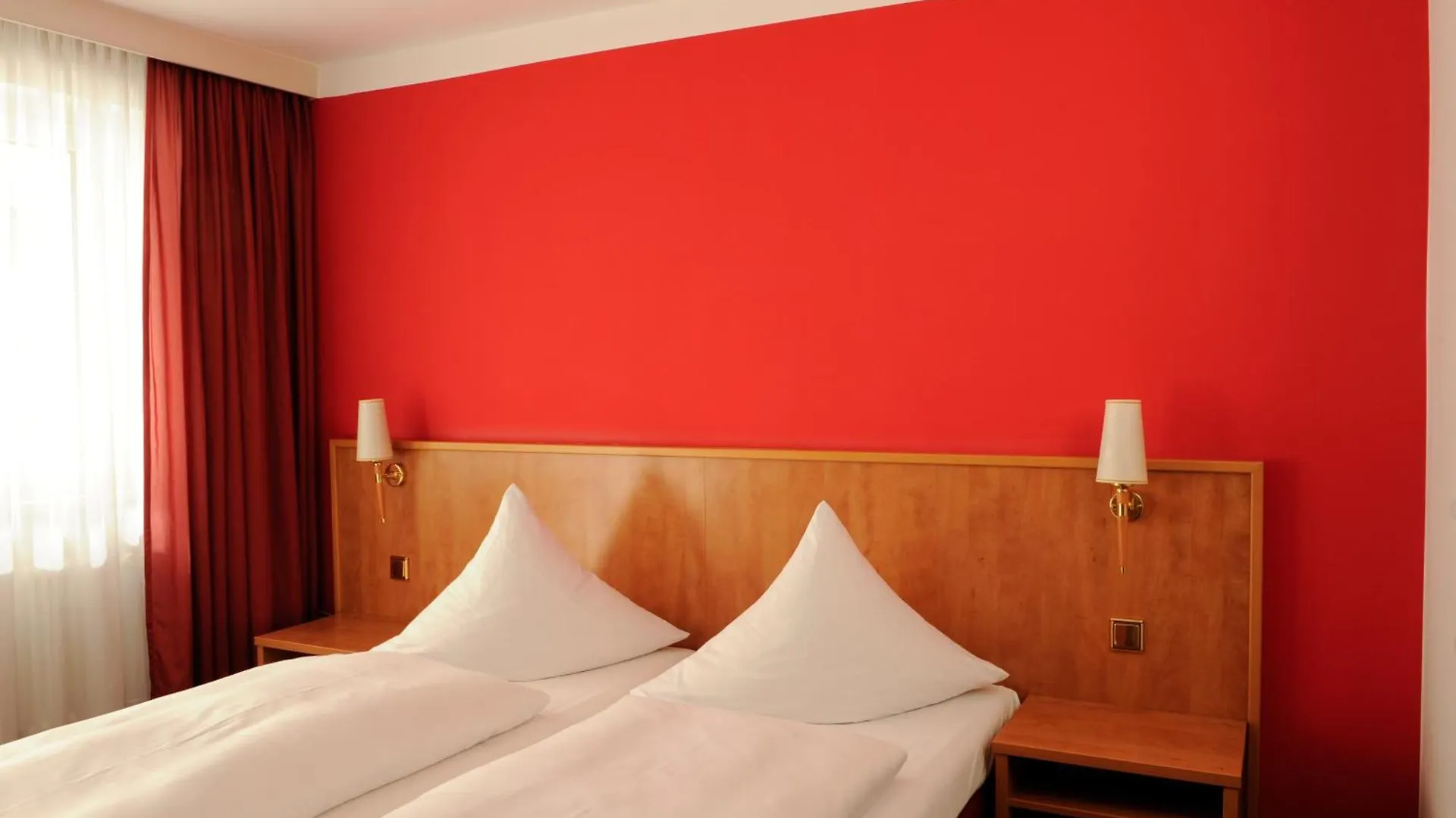***  Hotel Isartor Мюнхен Германия